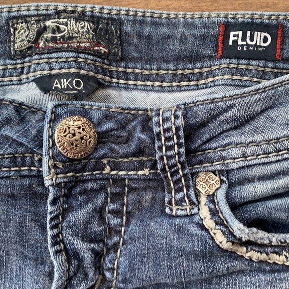 Silver Jeans Blue Aiko Mid Capri Jeans Size 28 - Picture 6 of 10